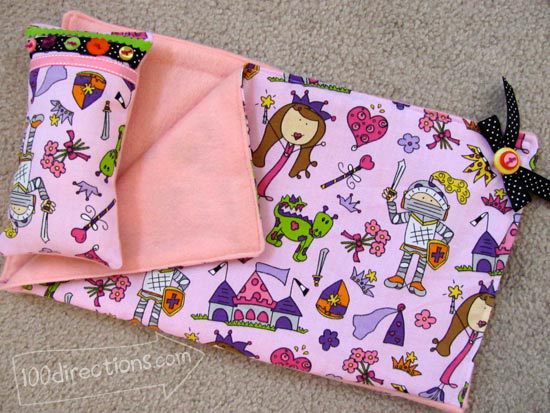 18" doll sleeping bag using Laura Kelly fabric and buttons 18" doll sleeping bag using Laura Kelly fabric and buttons
