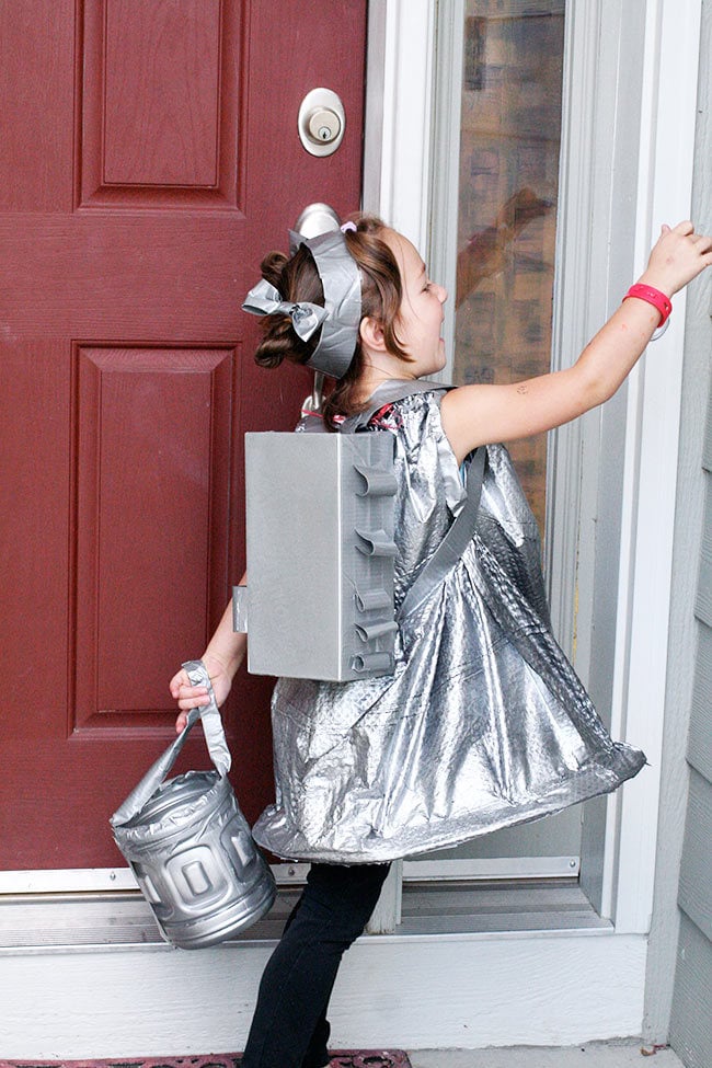 DIY Space girl costume trick-or-treat