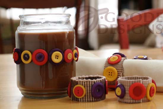 Make a pretty Thanksgiving table setting with buttons