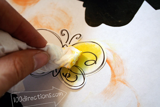 Tissue coloring with Clearsnap chalk ink