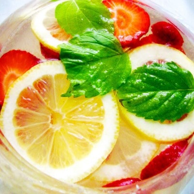 Strawberry Ginger Lemonade