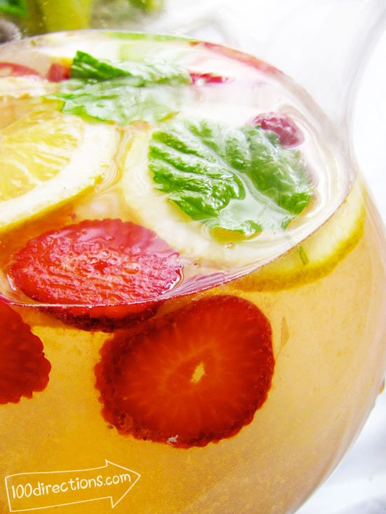 Strawberry Lemonade with Ginger