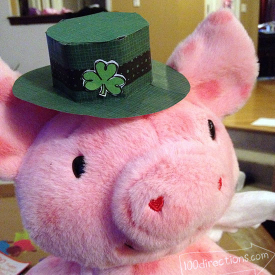 St Patrick's day hat on a piggy
