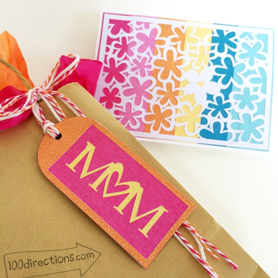 Mom word art gift tag designed by Jen Goode