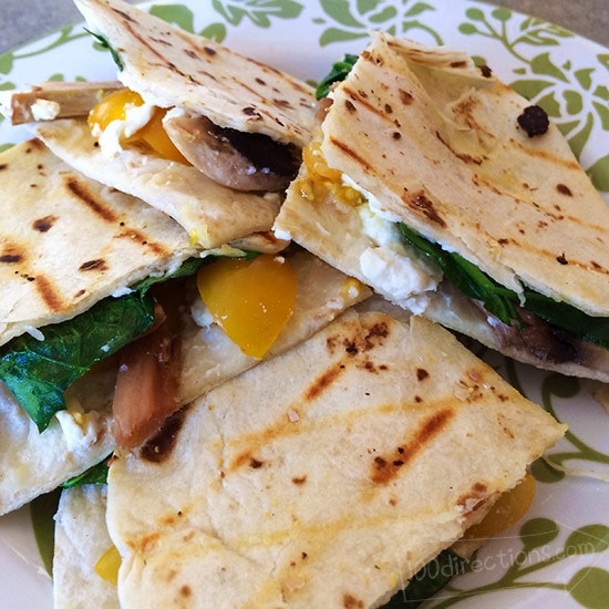 tomato-spinach-mushroom-feta-grilled-tortilla-sliced