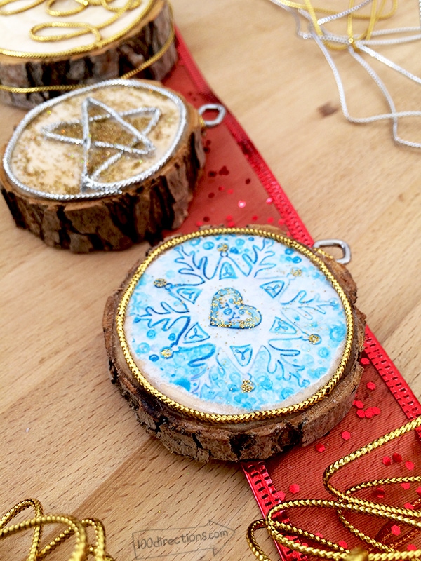 Make all kinds of wood slice ornaments