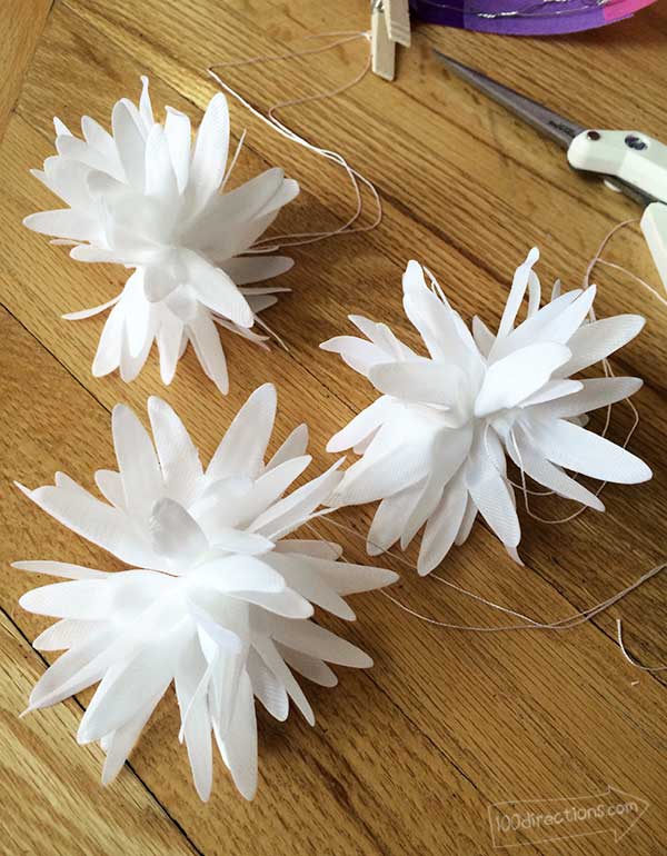 Make 3 pull flowers