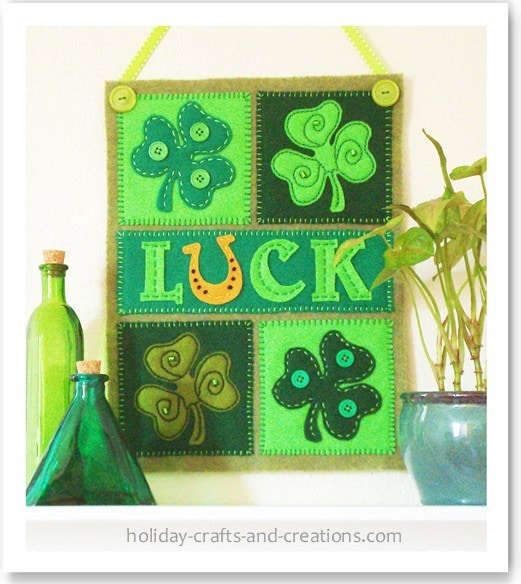 Felt Shamrock DIY Banner Decor