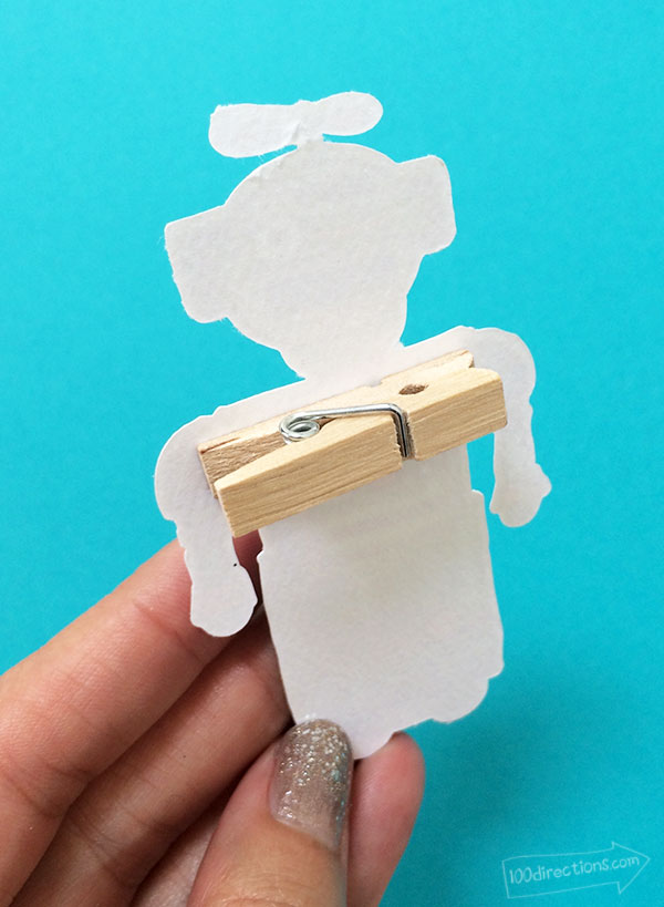 Add clips to the back of your extra robots to decorate your reading log