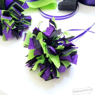 DIY Halloween Crepe Paper Pom Pom