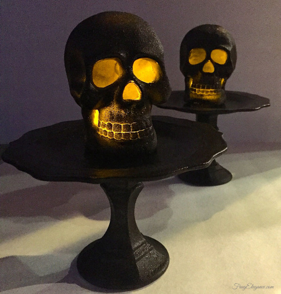 Light up Skull Decor from FrugElegance