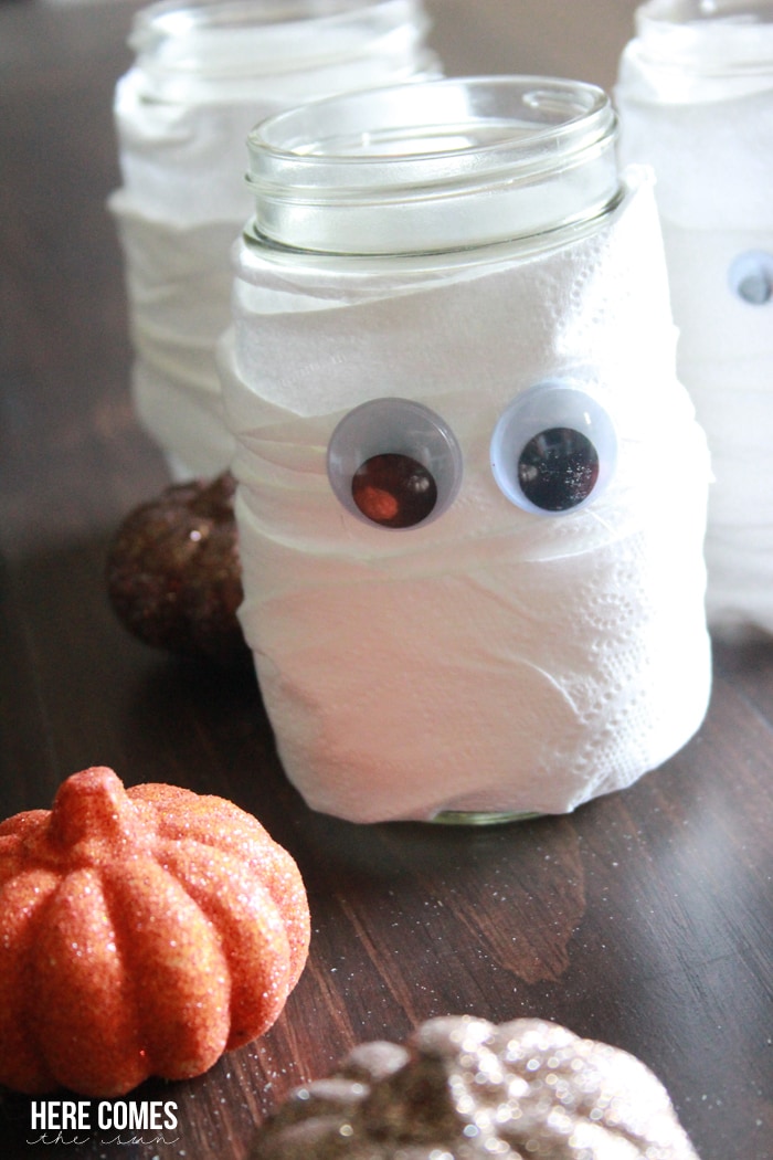 Mason Jar Mummies