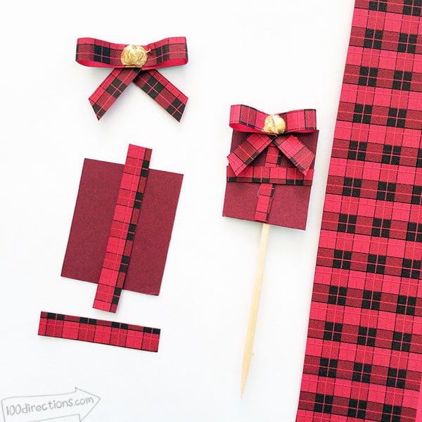 Make a mini gift cupcake topper