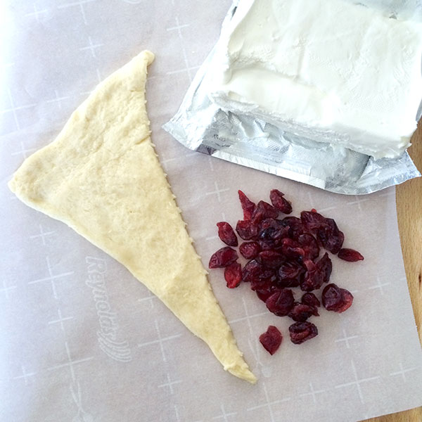 Ingredients to make cranberry and cream cheese filled croissants
