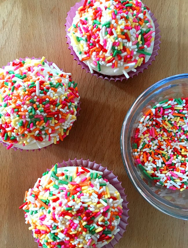 Easy Cupcake decorating with Sprinkles