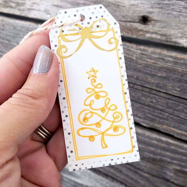 Let your Cricut machine draw art gift tags for you