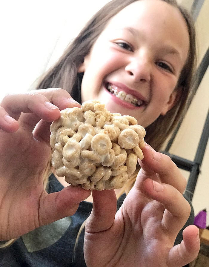 Cheerios ball treats make us HAPPY