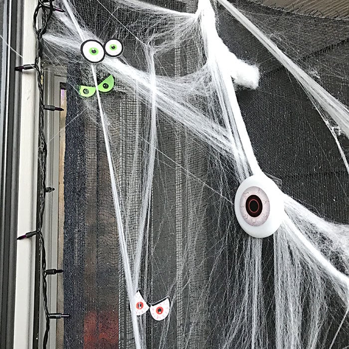 Use mini eyeball frisbees to decor for Halloween
