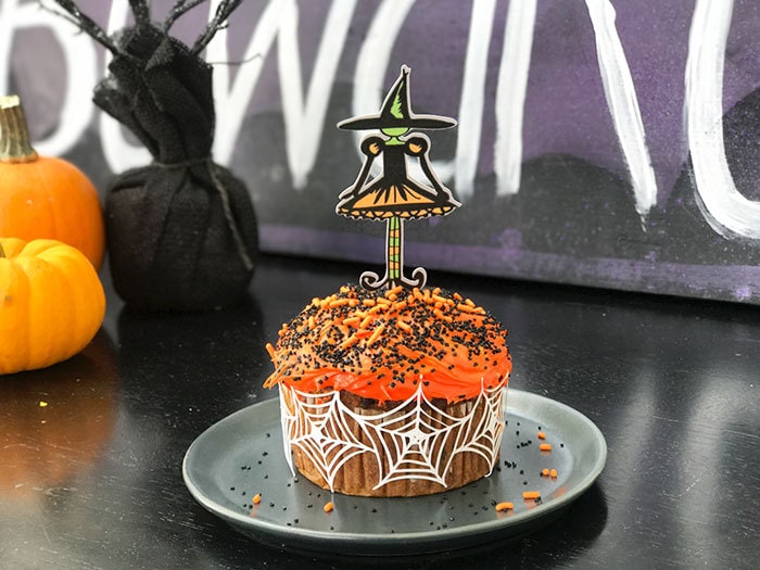 Make fun Halloween cupcakes with decorations designed by Jen Goode and your Cricut