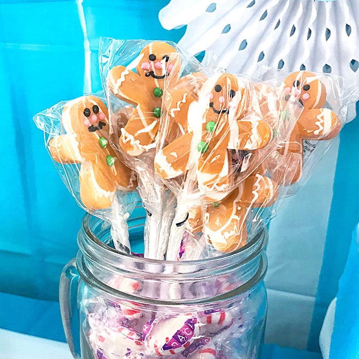 Gingerbread man lollipops