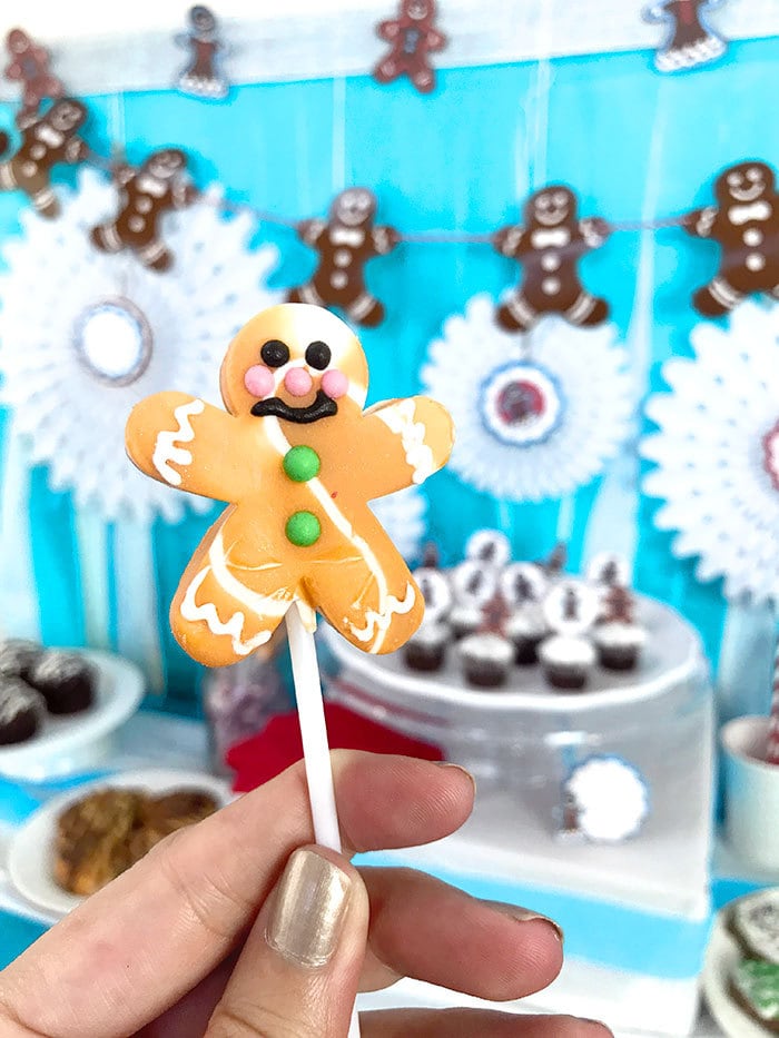 Gingerbread man lollipop - super cute party treat