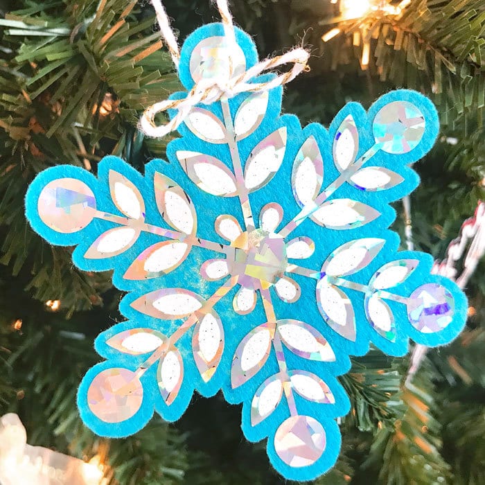 DIY Snowflake holiday ornament using your Cricut Machine - design by Jen Goode