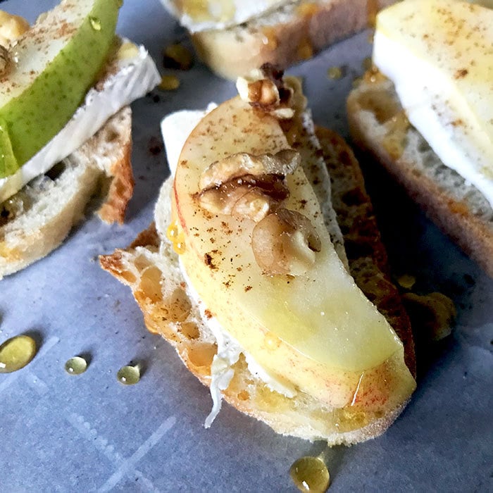 layers of cheese, fruit and bread to make apple and pear bites