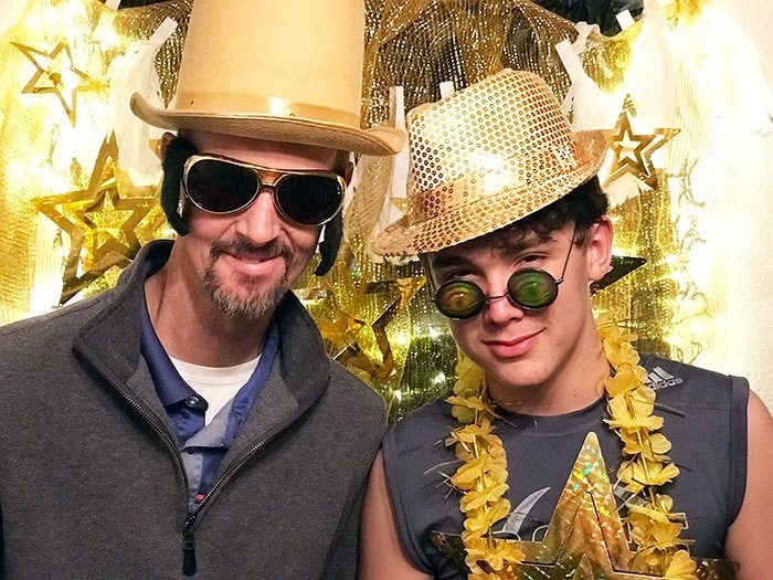 Fun with a photo booth for New Year's Eve