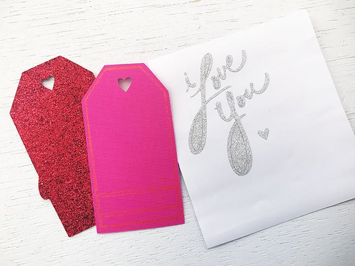 Cut designs you need to make this I Love You gift tag with your Cricut