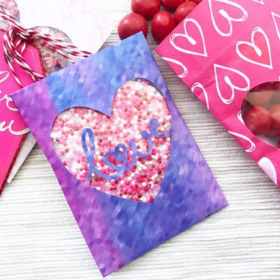 Mini Valentine goodie bags you can make