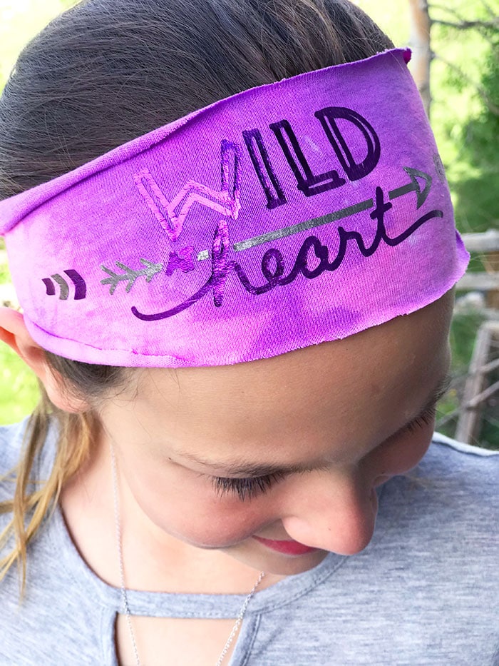 Easy DIY headband made from a t-shirt