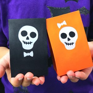 How to make mini Halloween Treat Bags with free Halloween SVG cut files by Jen Goode