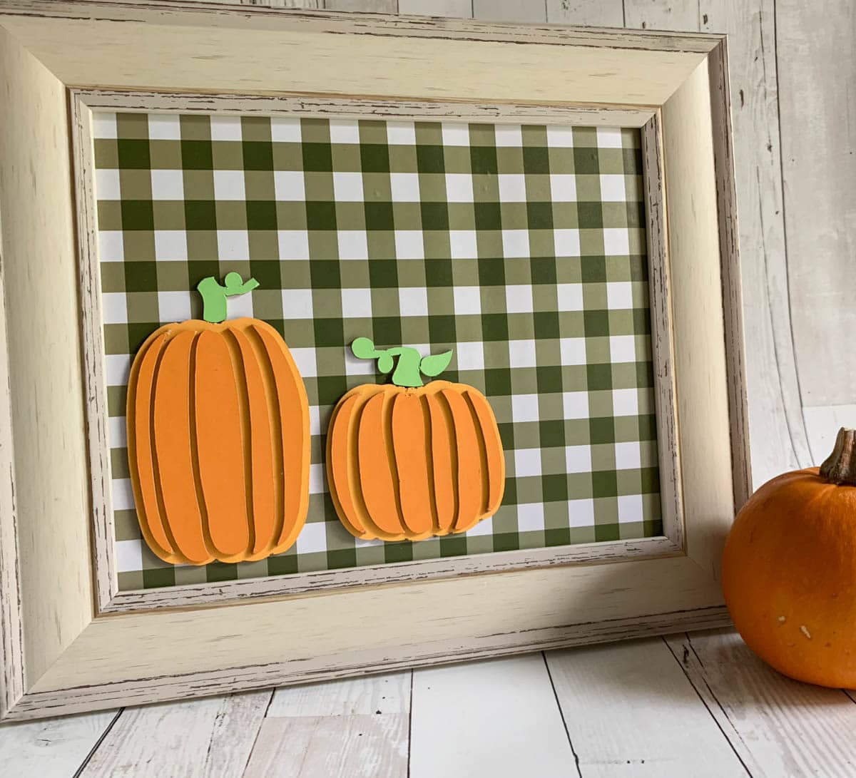 Fall home decor with your Cricut 100 Directions