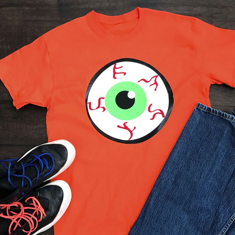 DIY Halloween t-shirt - spooky eyeball t-shirt you can make with your Cricut - Designed by Jen Goode
