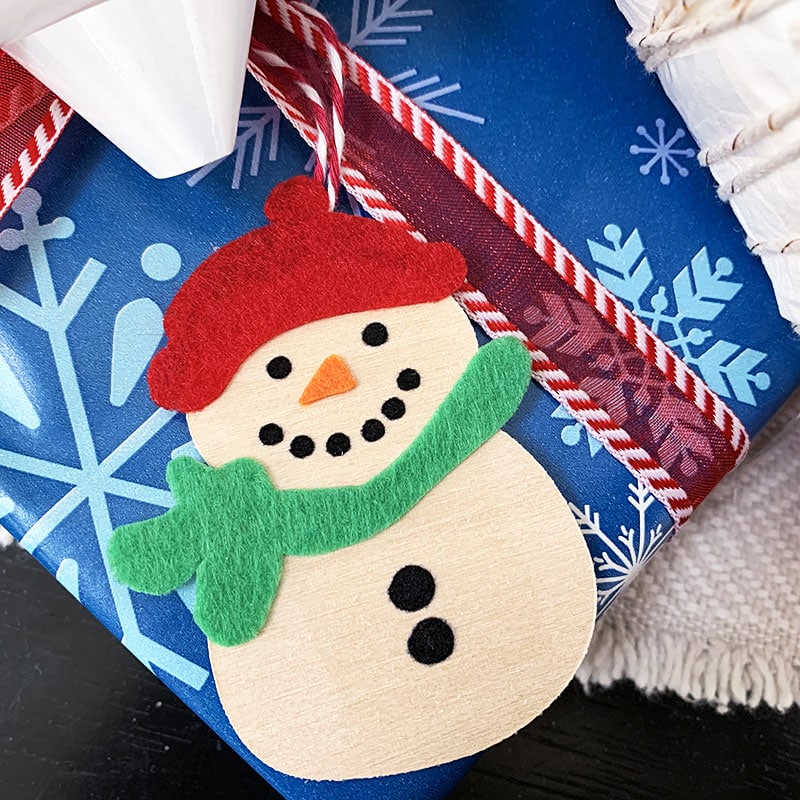 Make keepsakes to decorate your holiday gift wrapping