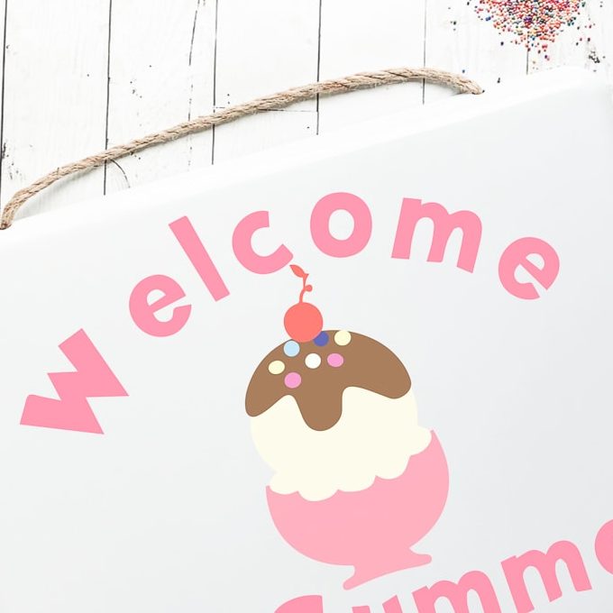 Welcome to Summer Sign designed by Jessica Roe - Everyday Party Magazine
