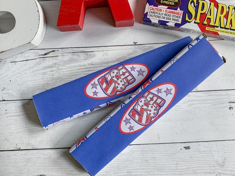 Make your own July 4th sparkler wrappers with Cricut - designed by Jessica Roe - Everyday Party Magazine