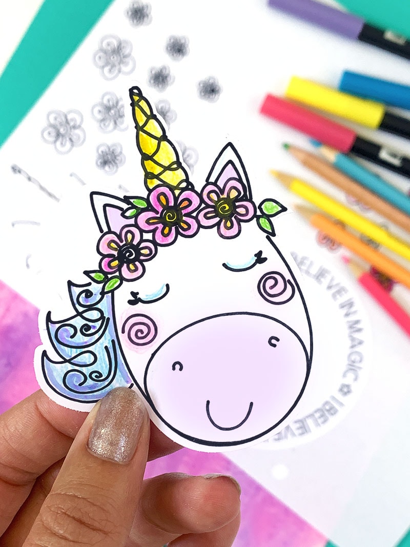 Cricut craft - Make cute unicorn stickers you can color. 