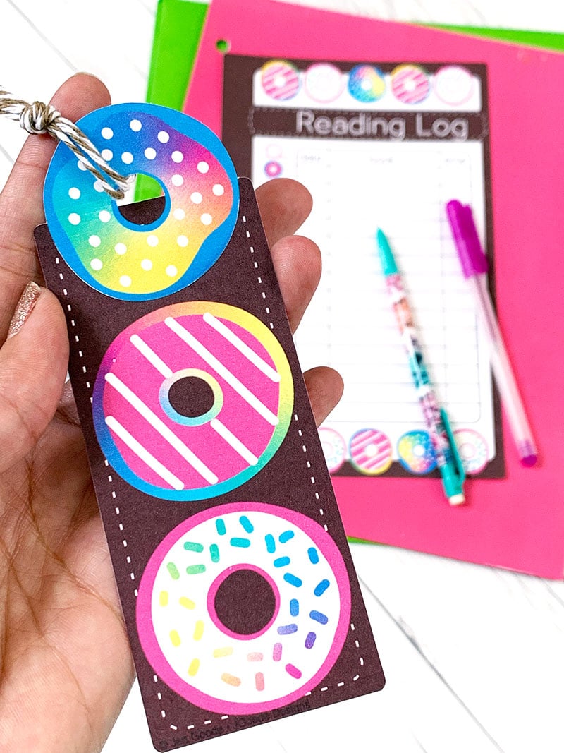Make a cute donut bookmark with a free printable SVG set by Jen Goode