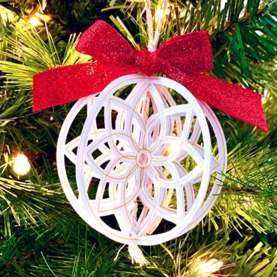 How to make your own DIY handmade paper ornaments with your Cricut