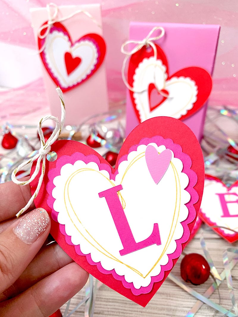 Valenine's Day treat bags and tags made with a Cricut