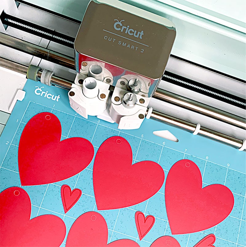 Cricut Explore Air 2 makes cutting cardstock so easy