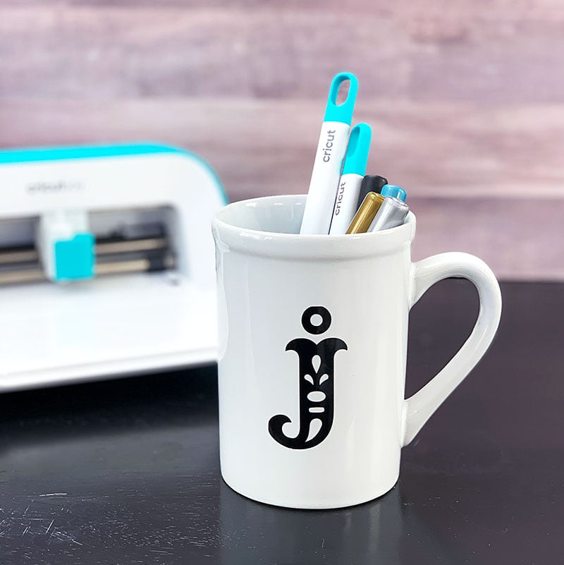 Personalizing and handmade gifts are easy with the Cricut Joy