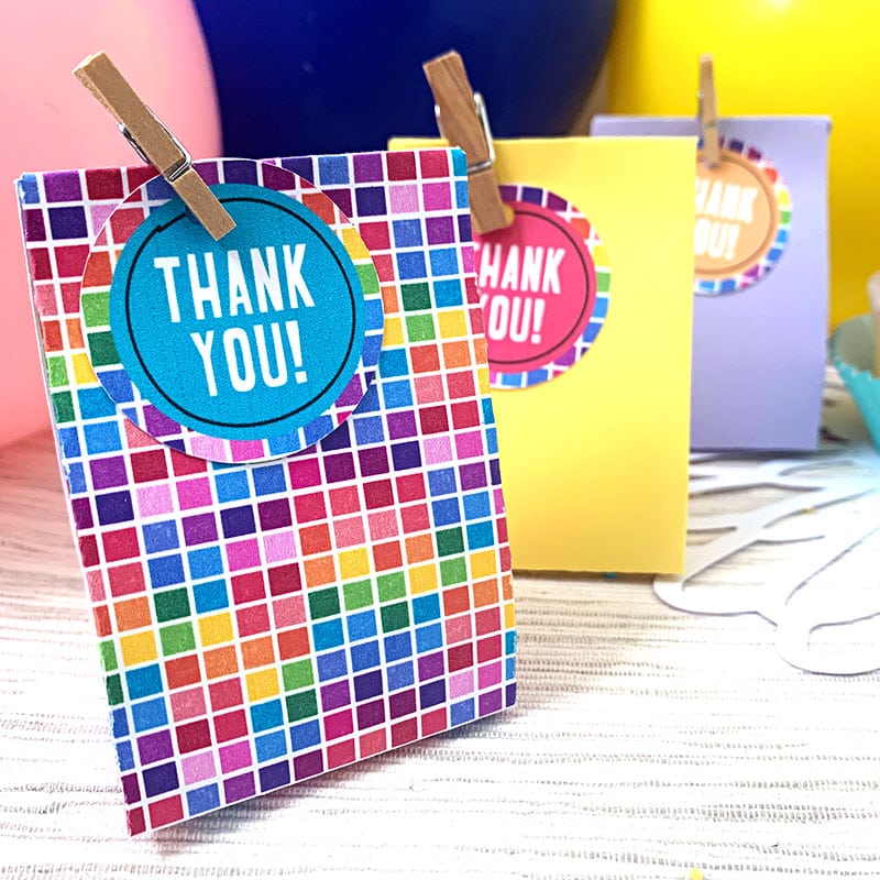Make your own mini treat bags with your Cricut