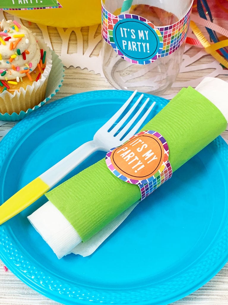 Make your own party place setting with printable patterns and your Cricut