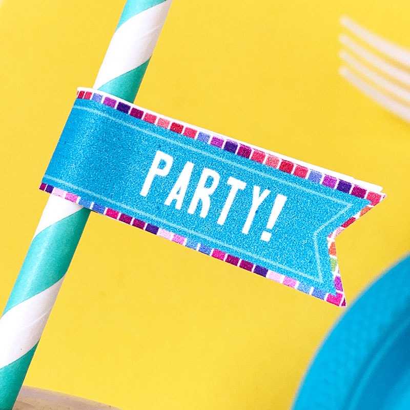 Make a paper straw flag to decorate for a party