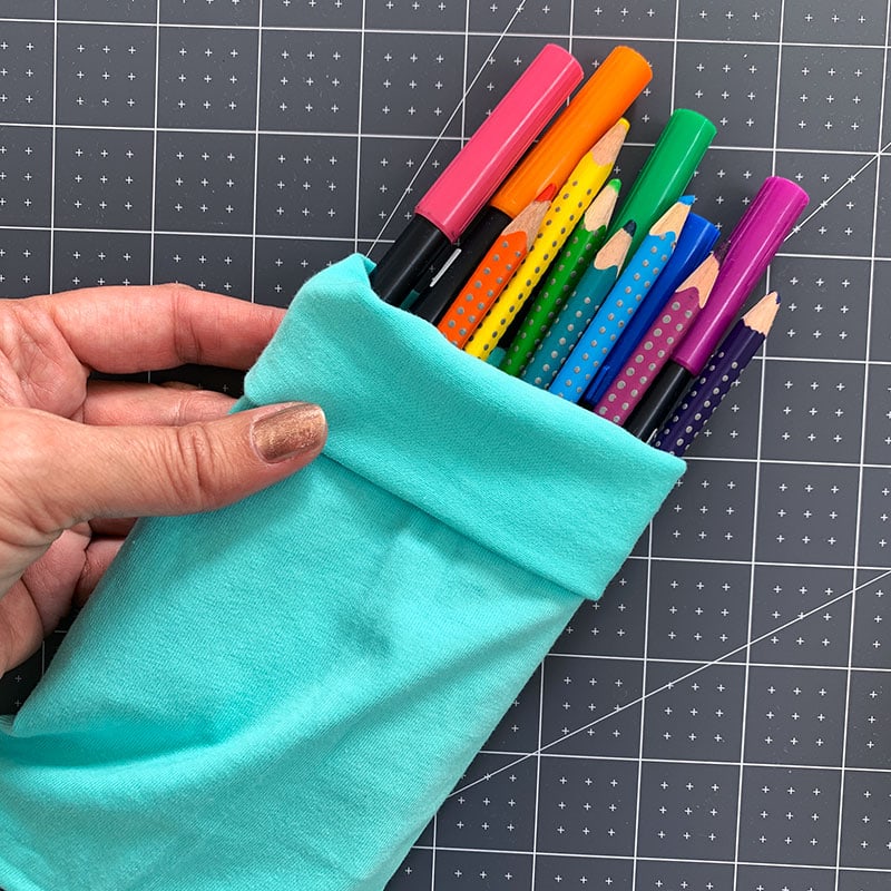 make your own no-sew pencil pouch