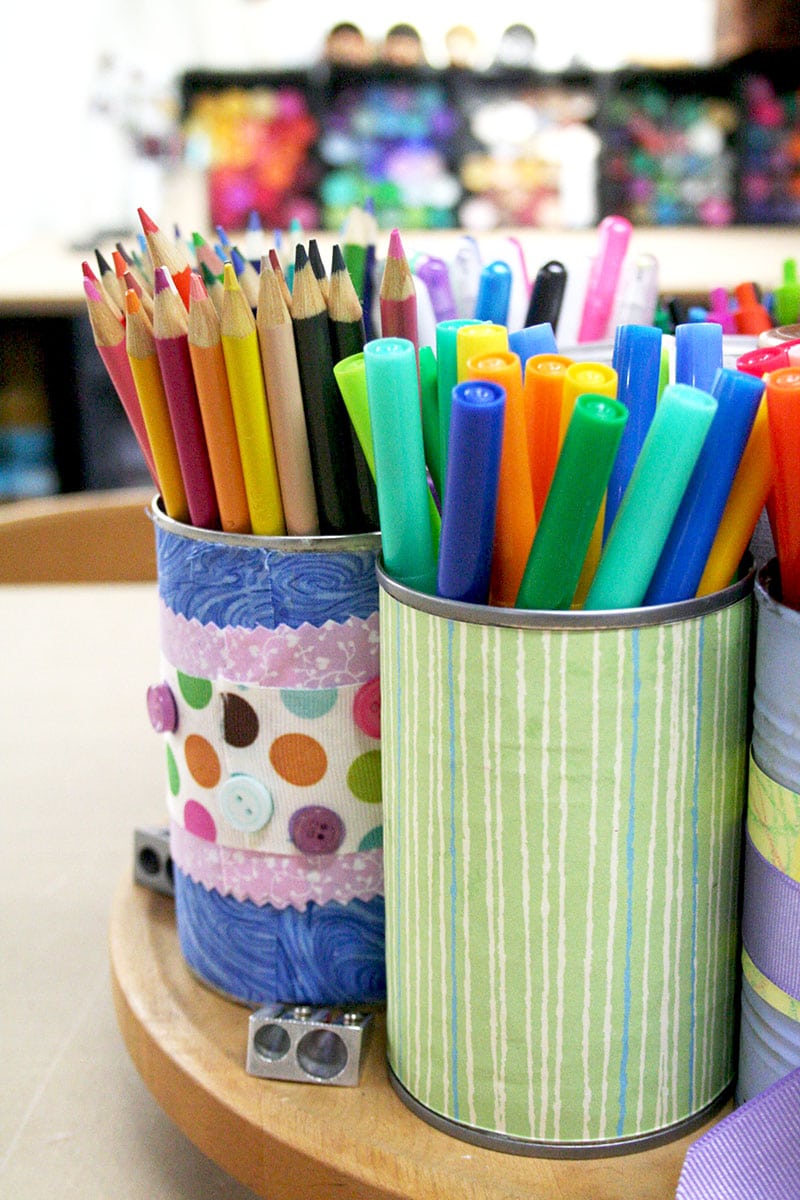 Recycle empty cans into pen and pencil organizing
