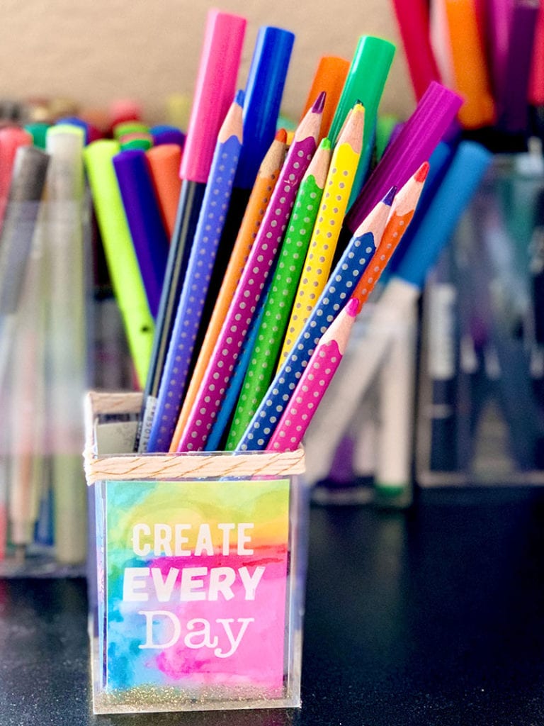 Tips for organizing pens, pencils and other drawing supplies