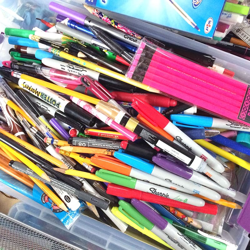 Organizing Tips for Pens, Pencils, Markers and Other Drawing Supplies - 100  Directions